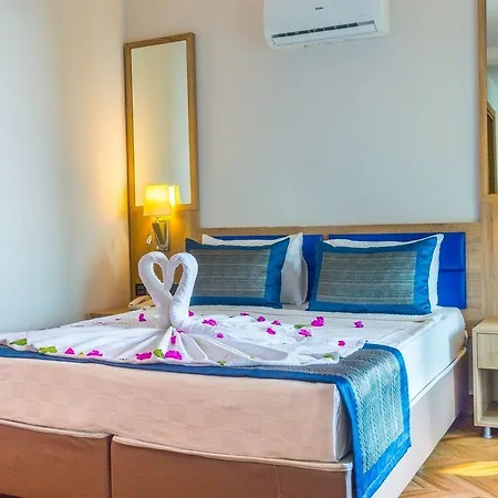 Relax Ξενοδοχείο 4*