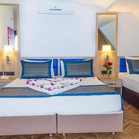 Relax Hotel 4*